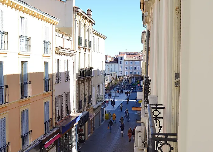 Modern فندق