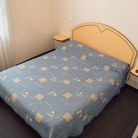 Modern Hotel 2*