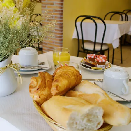 Modern 2* אנטיב